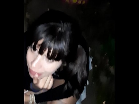 ❤️ Na rua, o pênis inchado em troca de doces ❤️❌ Porno bonito em nós ❌️